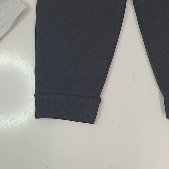 Brand New! First Impressions Baby Girl Gray Ruffle Top & Black Joggers 6-9M - Picture 8 of 9